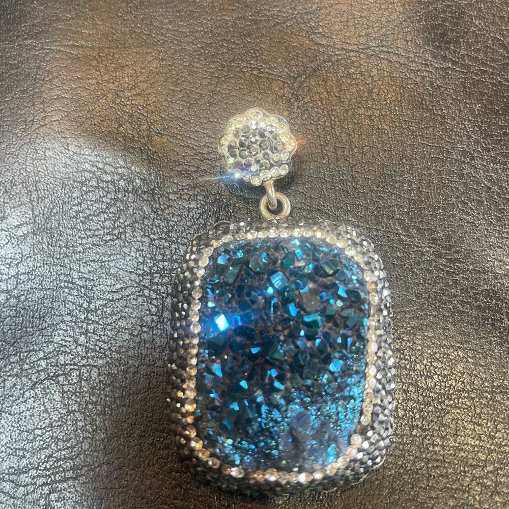 Beautiful blue Drewsey pendant set in sterling silver